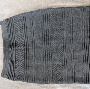 Gray pencil skirt